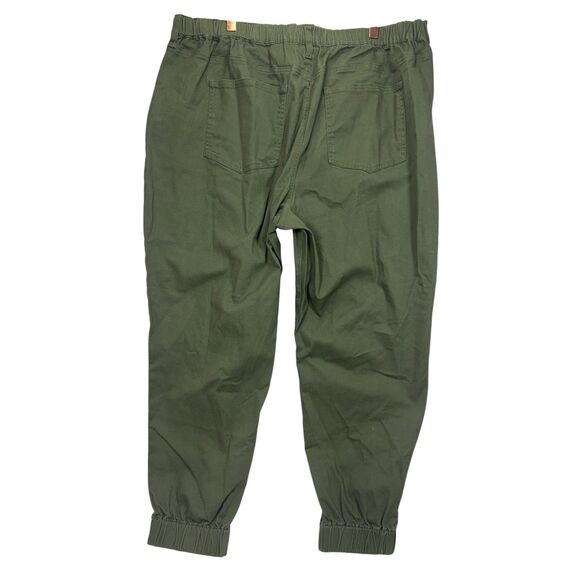 No Boundaries Juniors’ High-Rise Utility Cropped Joggers, Green Size XXL - Picture 2 of 6